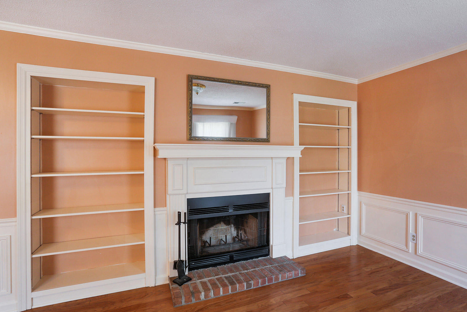 302 Springview Lane, Unit 8 Summerville, SC 29485 - Photo 3 of 25 003_1600x1067_