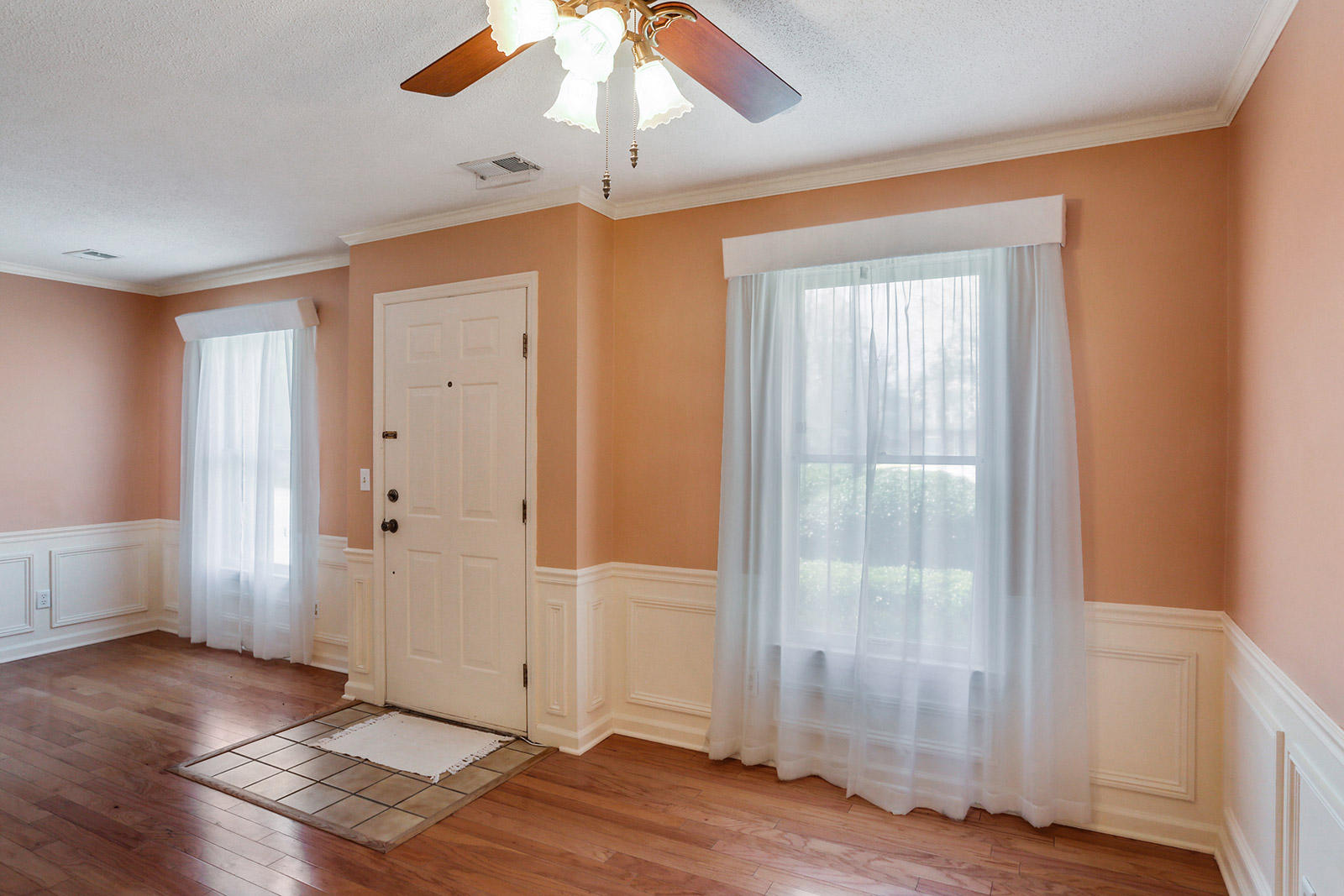 302 Springview Lane, Unit 8 Summerville, SC 29485 - Photo 6 of 25 006_1600x1067_