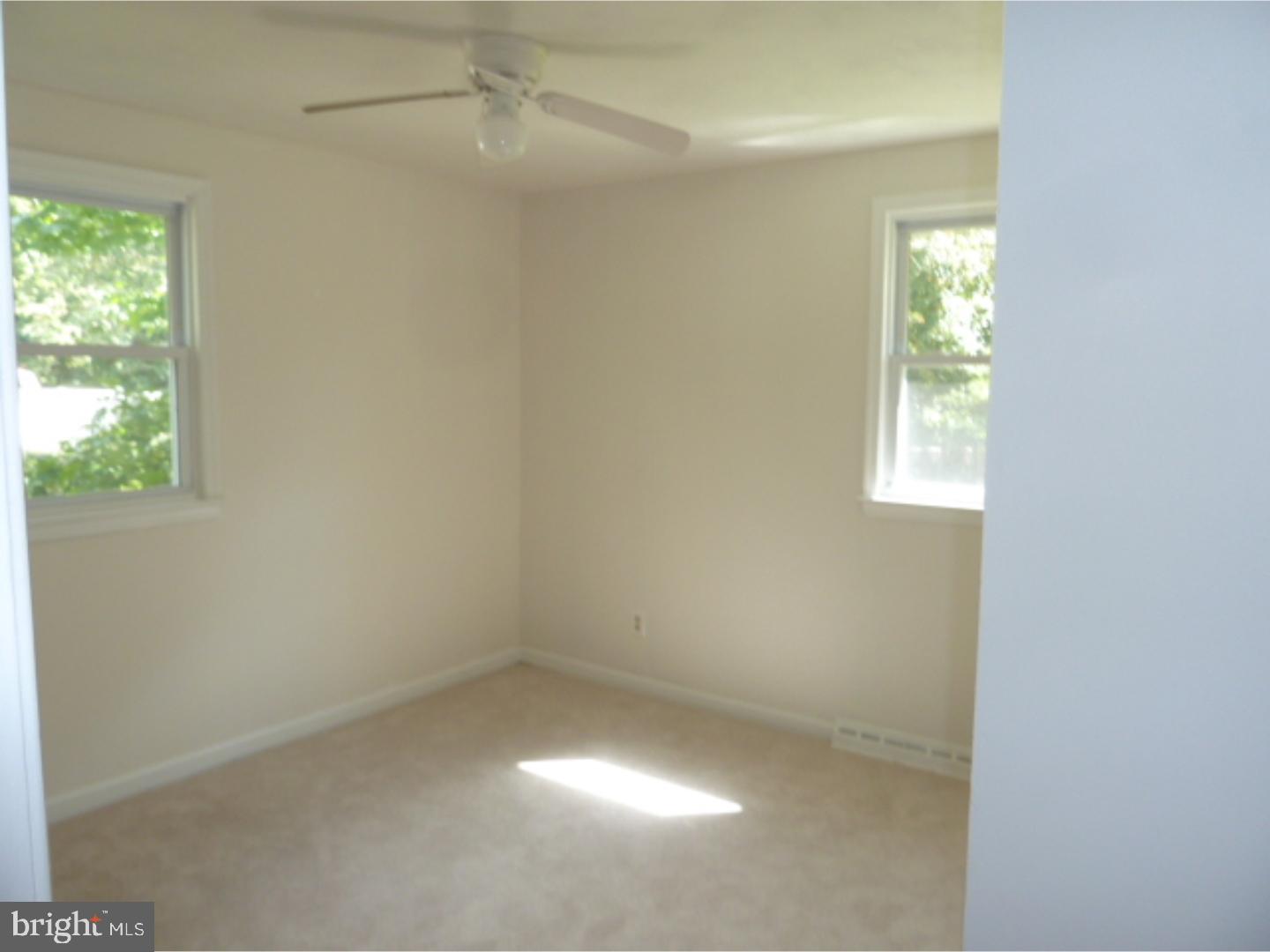 806 Bentley Road Lindenwold, NJ 08021 - Photo 12 of 15