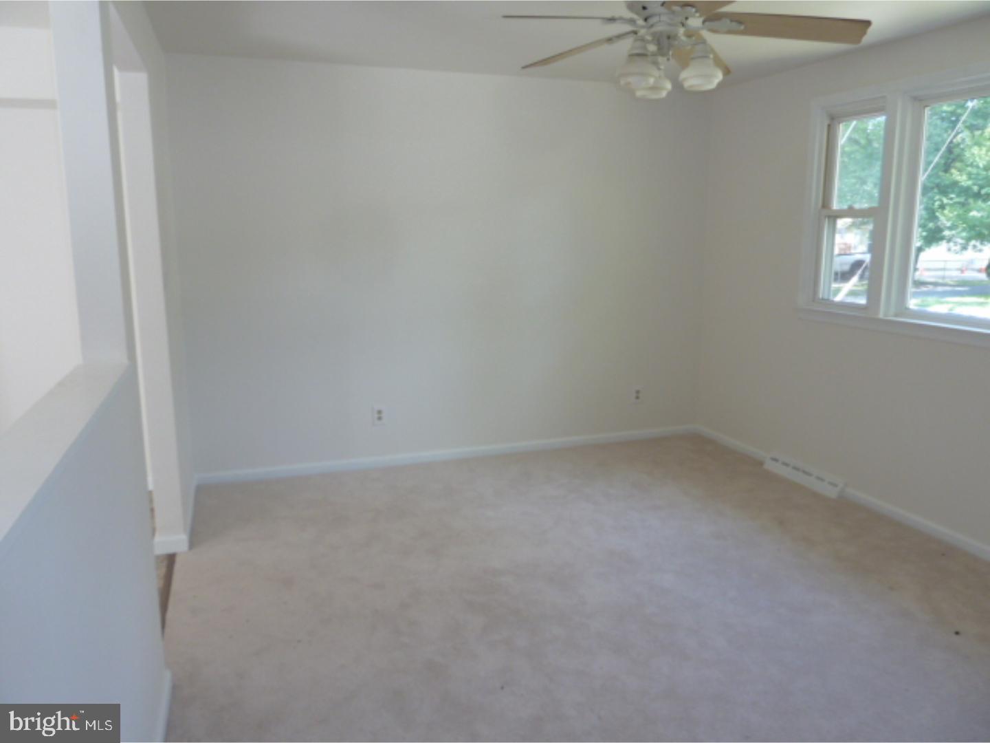 806 Bentley Road Lindenwold, NJ 08021 - Photo 5 of 15