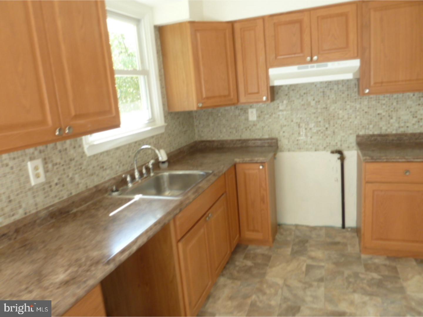 806 Bentley Road Lindenwold, NJ 08021 - Photo 7 of 15
