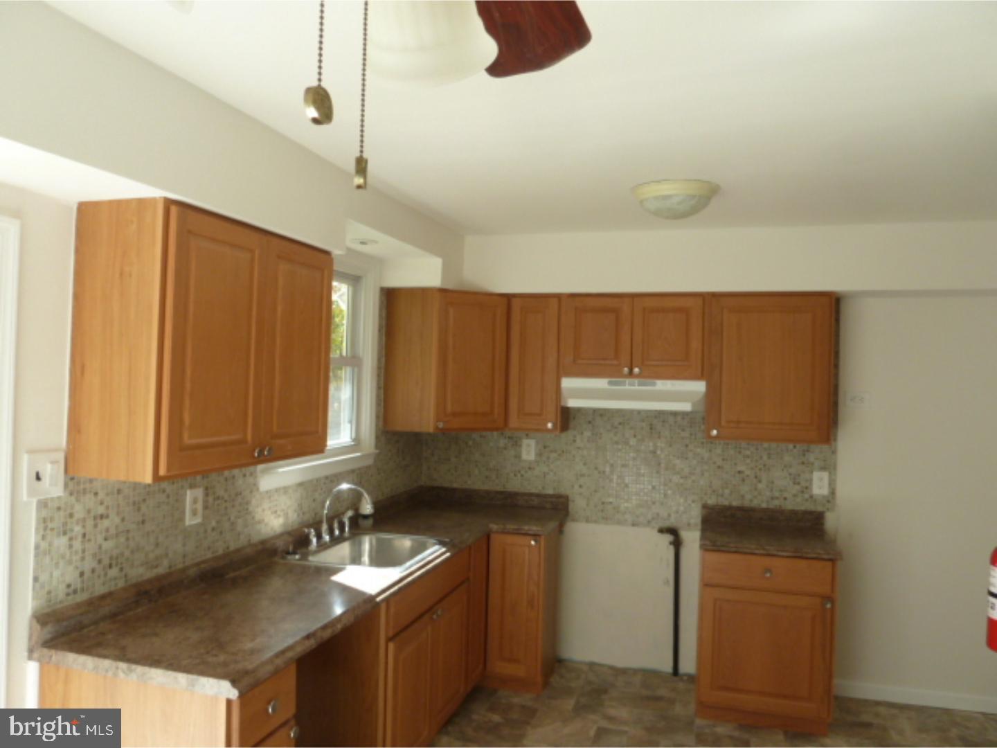806 Bentley Road Lindenwold, NJ 08021 - Photo 9 of 15
