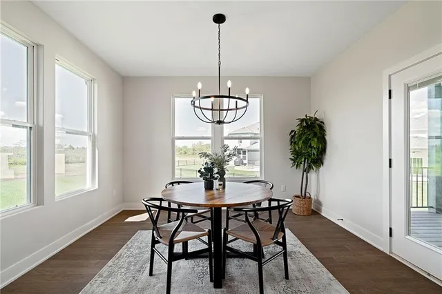 $737,000 | 8978 Shady Bend Road, Lenexa, KS 66227