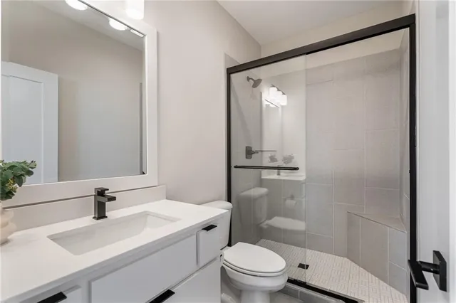 $737,000 | 8978 Shady Bend Road, Lenexa, KS 66227