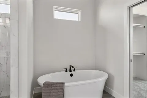 $735,000 | 8978 Shady Bend Road, Lenexa, KS 66227