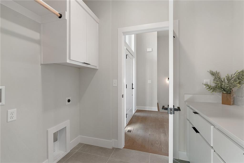 8978 Shady Bend Road Lenexa, KS 66227 - Photo 33 of 48