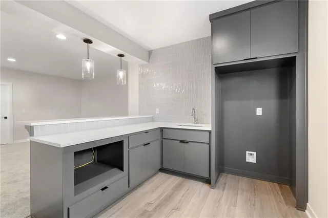 $737,000 | 8978 Shady Bend Road, Lenexa, KS 66227