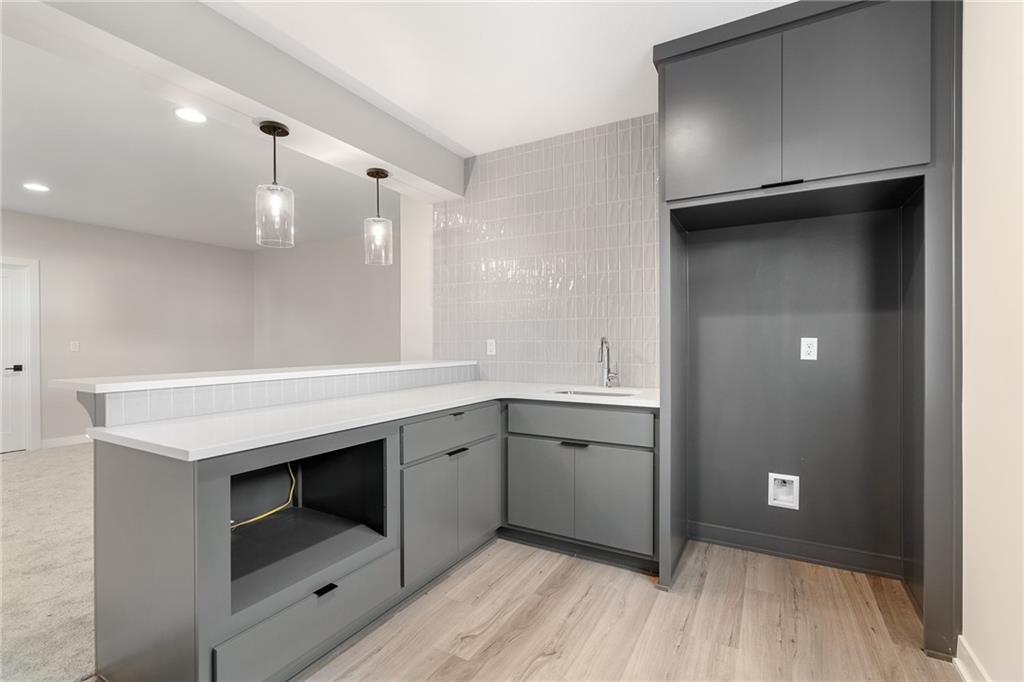 8978 Shady Bend Road Lenexa, KS 66227 - Photo 39 of 48