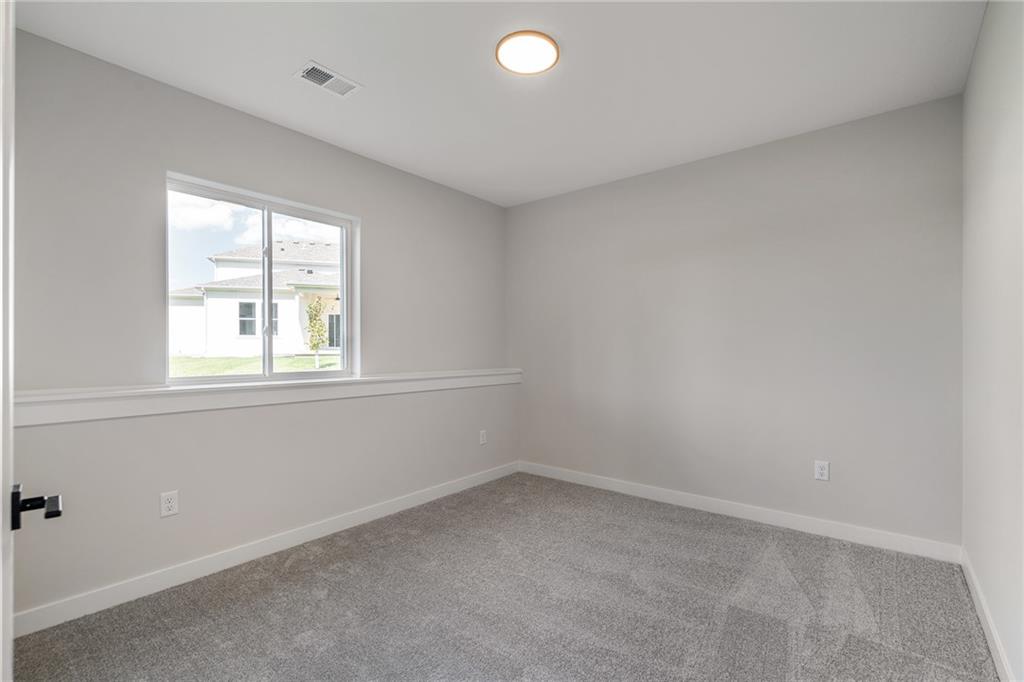 8978 Shady Bend Road Lenexa, KS 66227 - Photo 40 of 48