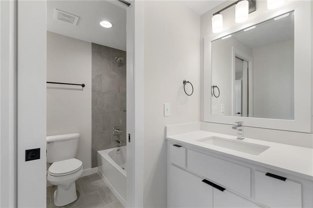 8978 Shady Bend Road Lenexa, KS 66227 - Photo 43 of 48