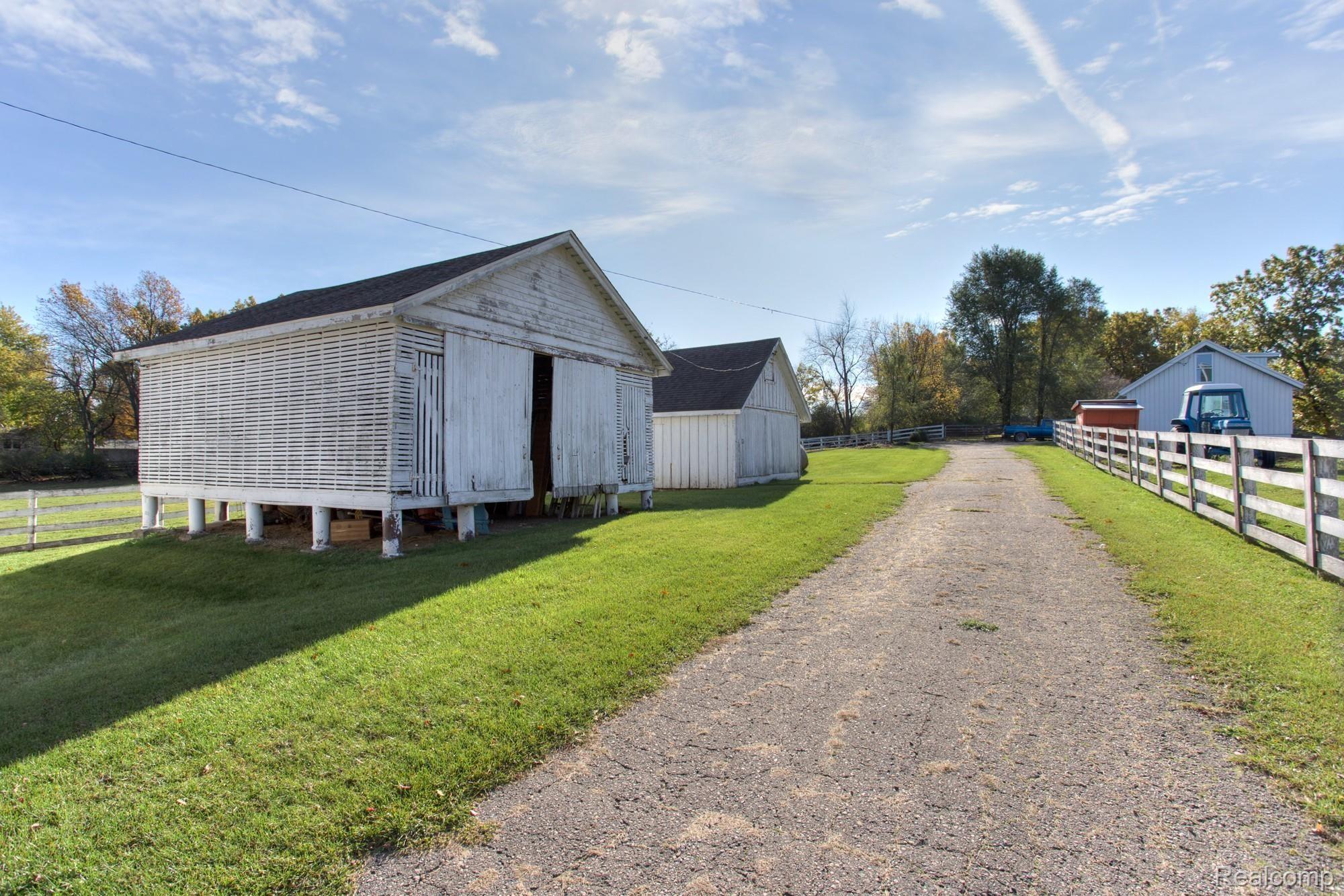 3460 East Sutton Road Dryden, MI 48428 - Photo 12 of 72 02_Sutton.jpg