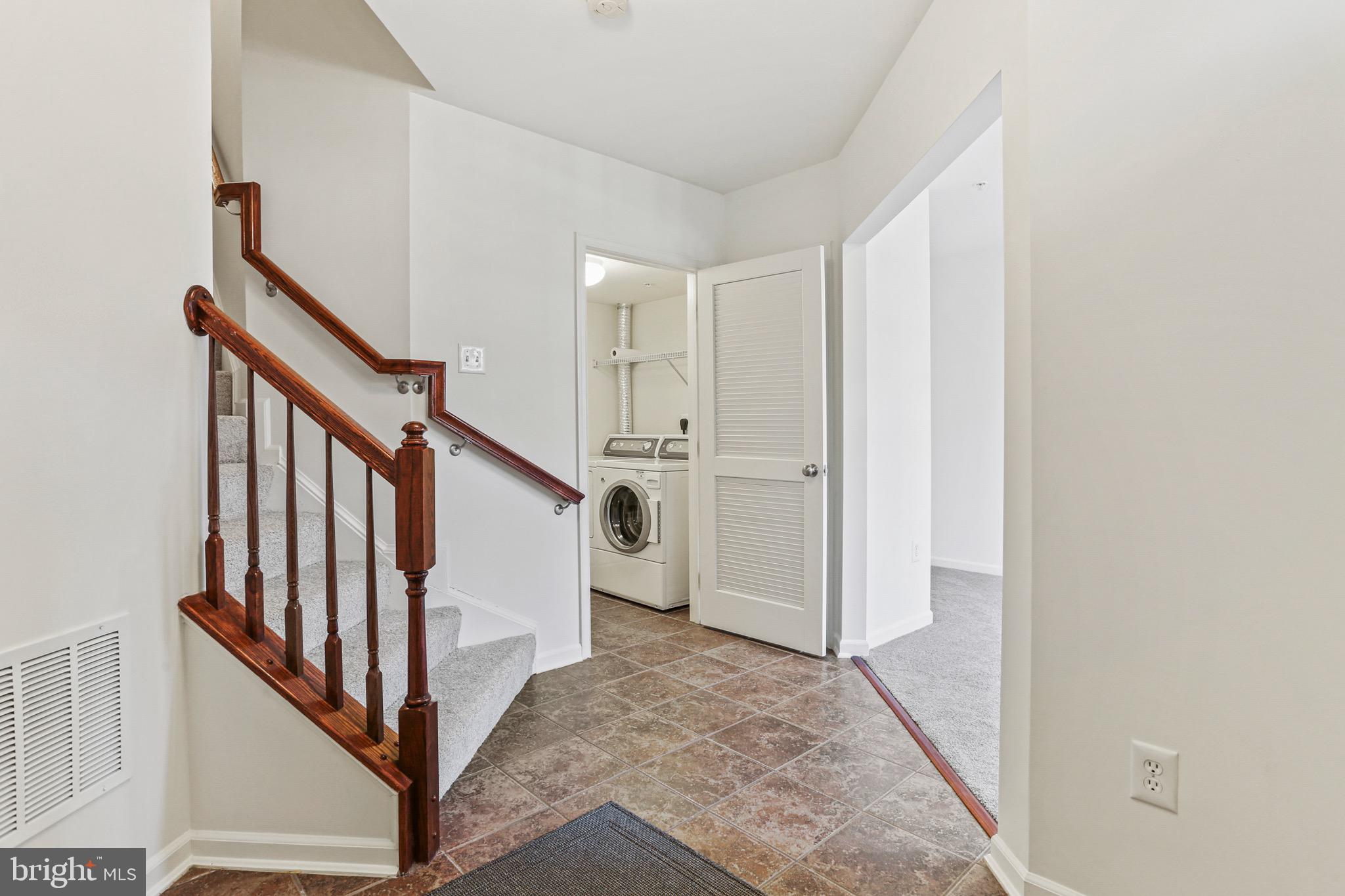 4711 Arsenal Road, Unit 38 Ellicott City, MD 21042 - Photo 16 of 35 Entry