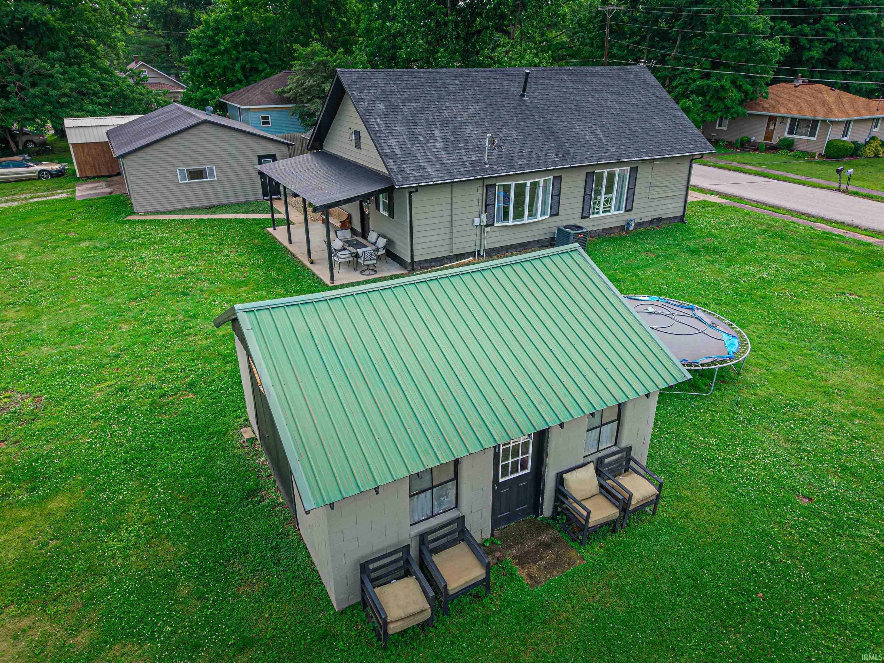 1005 East Porter Street Winslow, IN 47598 - Photo 4 of 34