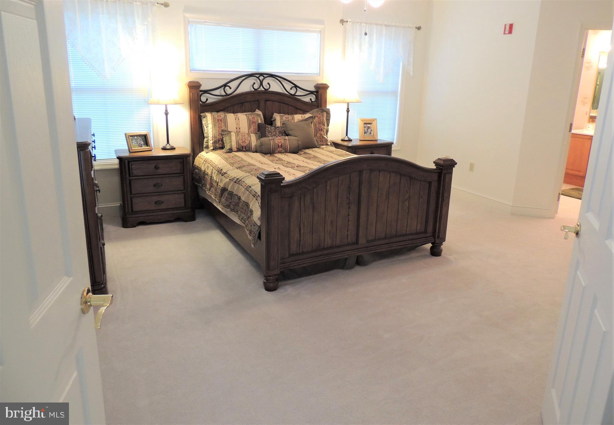 521 Runabout Loop Solomons, MD 20688 - Photo 11 of 33 Owners suite