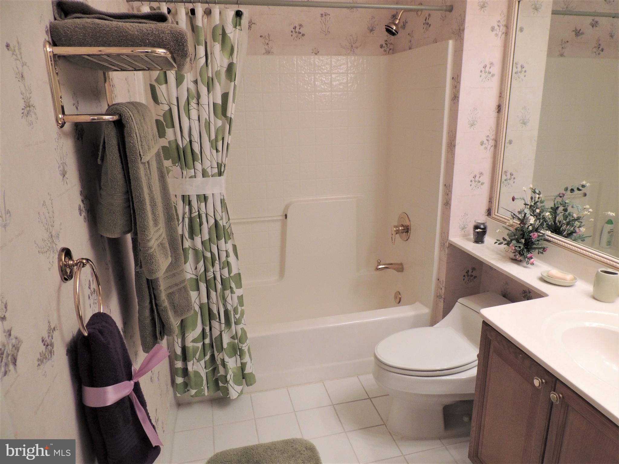 521 Runabout Loop Solomons, MD 20688 - Photo 20 of 33 Second Bath
