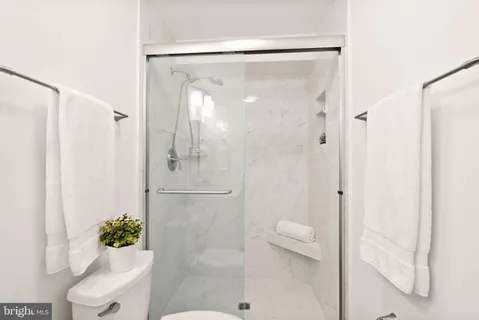$465,000 | 4360 Cherry Hill Road, Unit 103, Arlington, VA 22207