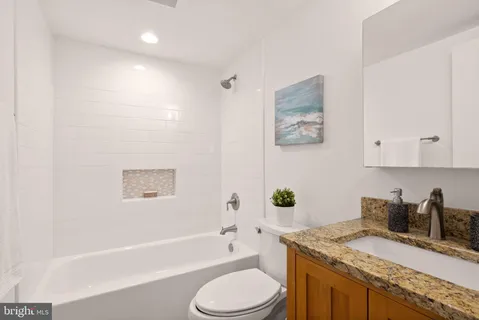 $465,000 | 4360 Cherry Hill Road, Unit 103, Arlington, VA 22207