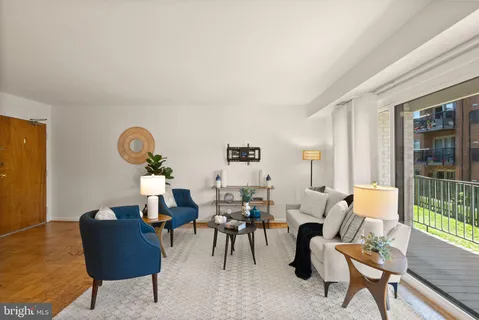 $465,000 | 4360 Cherry Hill Road, Unit 103, Arlington, VA 22207
