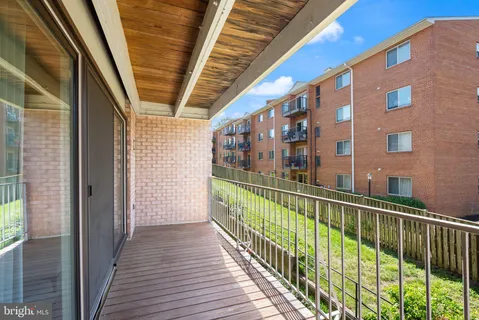 $465,000 | 4360 Cherry Hill Road, Unit 103, Arlington, VA 22207