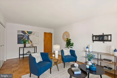 $465,000 | 4360 Cherry Hill Road, Unit 103, Arlington, VA 22207