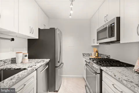 $465,000 | 4360 Cherry Hill Road, Unit 103, Arlington, VA 22207