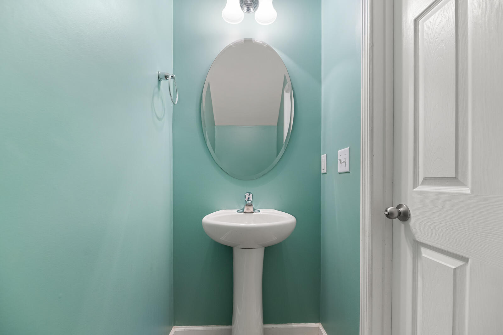 529 Pleasant Side Drive Moncks Corner, SC 29461 - Photo 11 of 20 529 Pleasant Side Drive 14 of 27