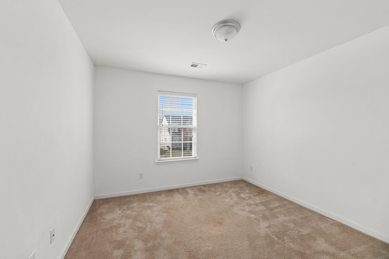 529 Pleasant Side Drive Moncks Corner, SC 29461 - Photo 15 of 20 529 Pleasant Side Drive 16 of 27