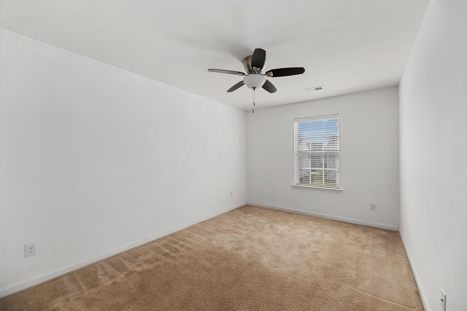 529 Pleasant Side Drive Moncks Corner, SC 29461 - Photo 16 of 20 529 Pleasant Side Drive 18 of 27