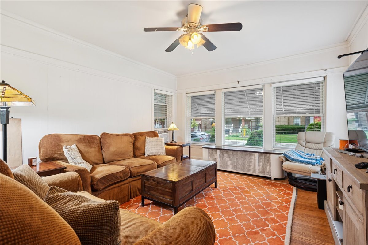 600 Ferdinand Avenue Forest Park, IL 60130 - Photo 3 of 20 a living room with furniture and a large window