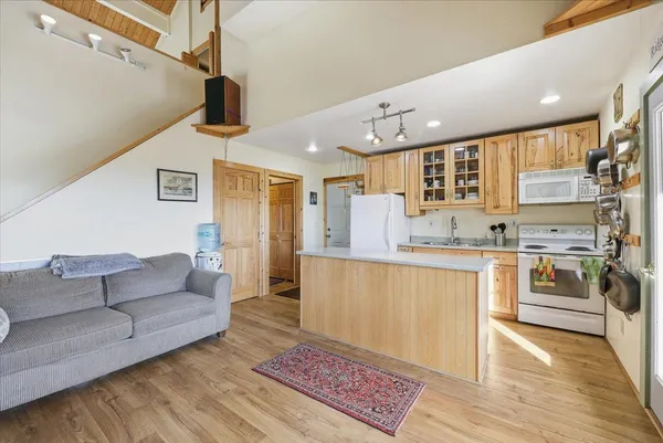 $250,000 | 28600 North Mt Spokane Park Drive, Unit 313, Mead, WA 99021