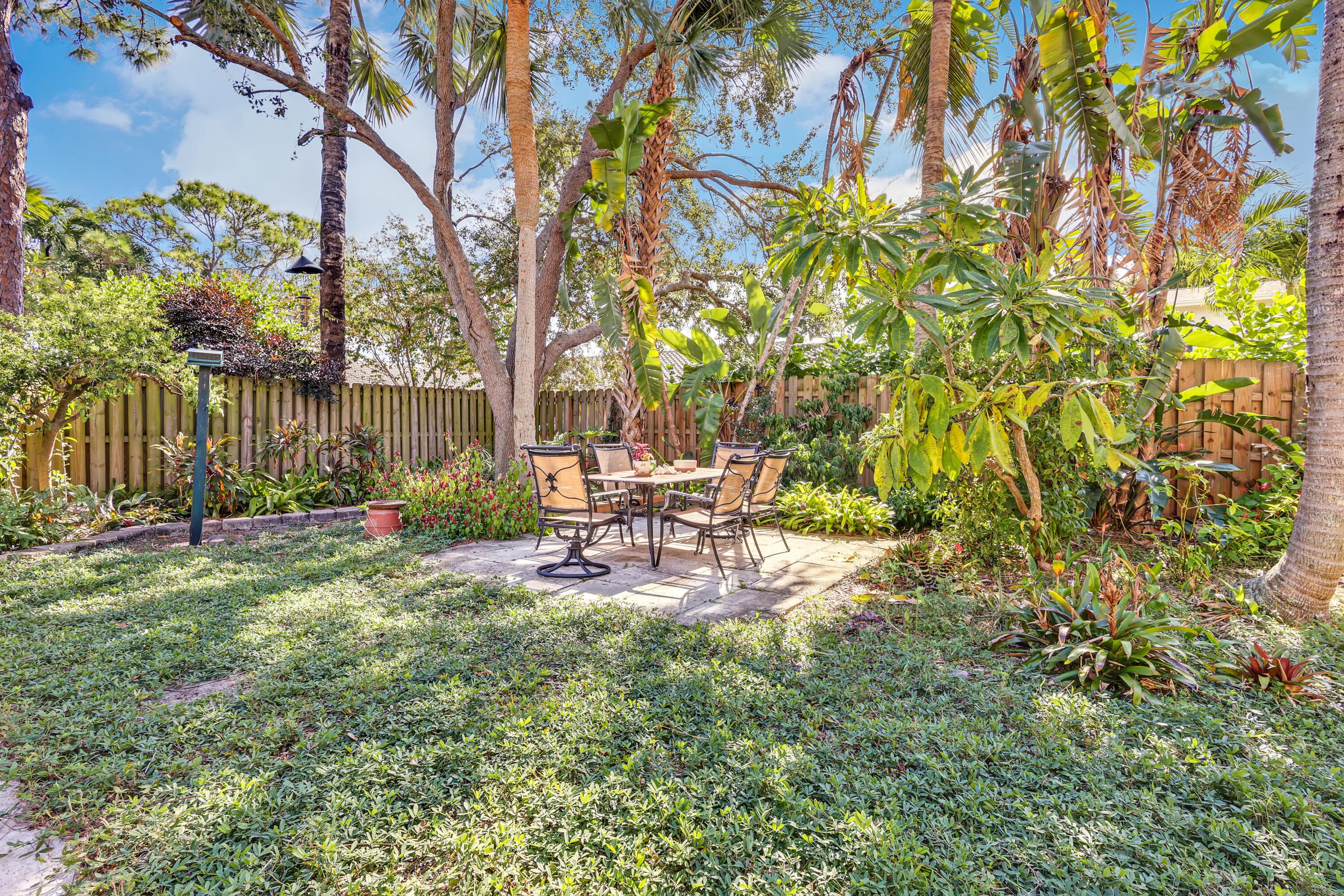 1440 Southwest 20th Street Boca Raton, FL 33486 - Photo 35 of 45 Backyard Patio Dining