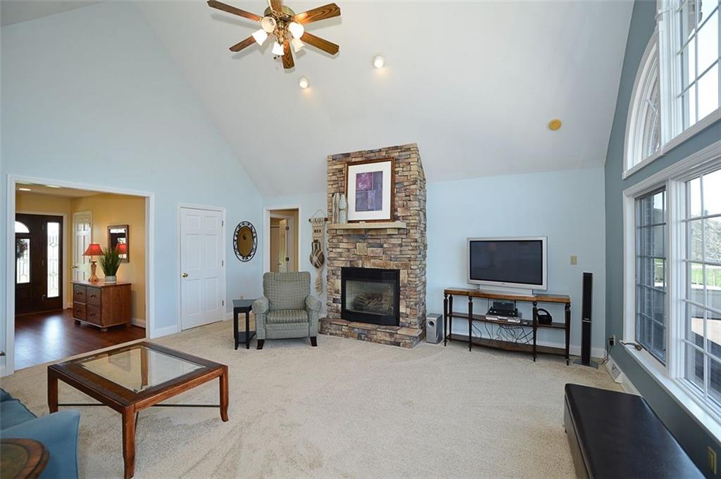 108 Cloverleaf Lane Butler, PA 16001 - Photo 11 of 25 2nd view of Living Room & Entryway.