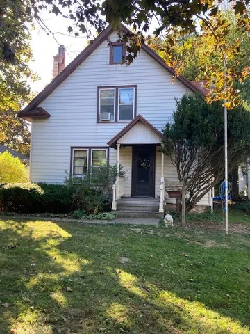 $115,900 | 64 Summit Street, Le Roy, NY 14482
