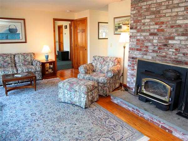 720 Shore Road Bourne, MA 02559 - Photo 9 of 20 Gallery Image 9