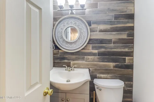 $379,000 | 125 Vance Place, Long Beach, MS 39560