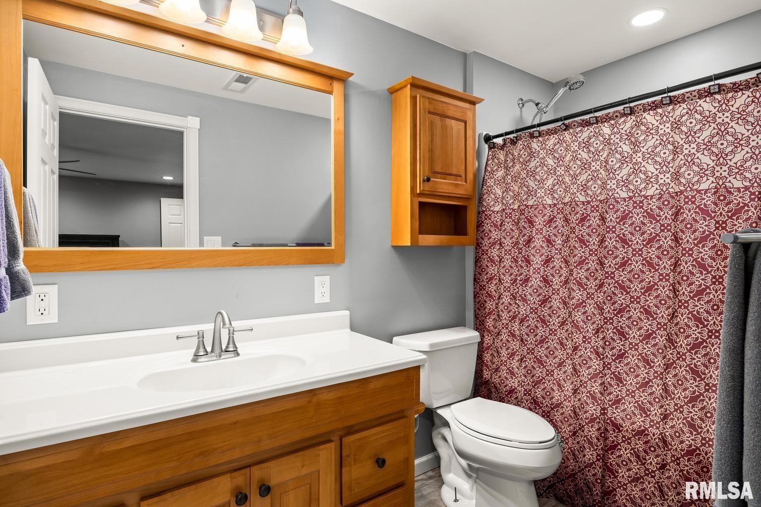 22165 Spring Creek Road Washington, IL 61571 - Photo 24 of 52 Gallery Image 24