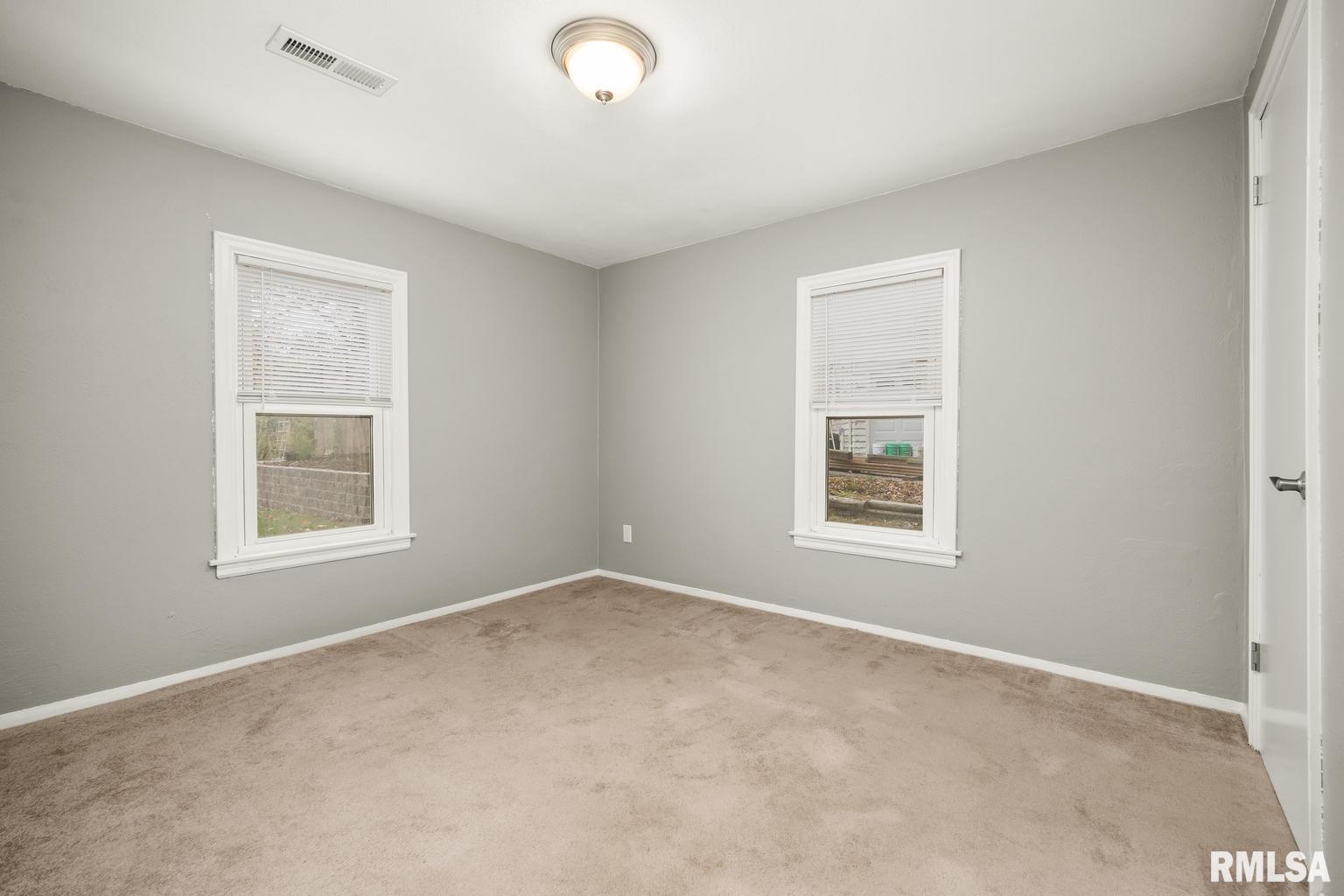 22165 Spring Creek Road Washington, IL 61571 - Photo 27 of 52 Gallery Image 27