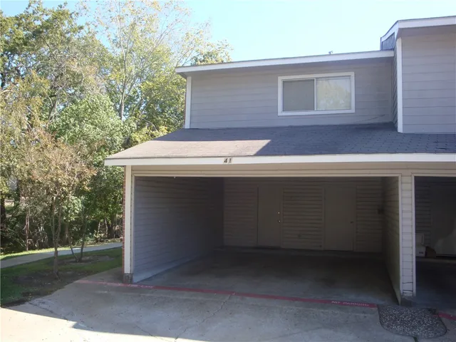 $1,300 | 1501 Stallings Drive, Unit 41, College Station, TX 77840