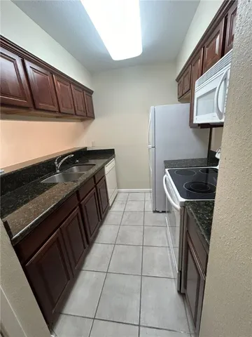 $1,300 | 1501 Stallings Drive, Unit 41, College Station, TX 77840