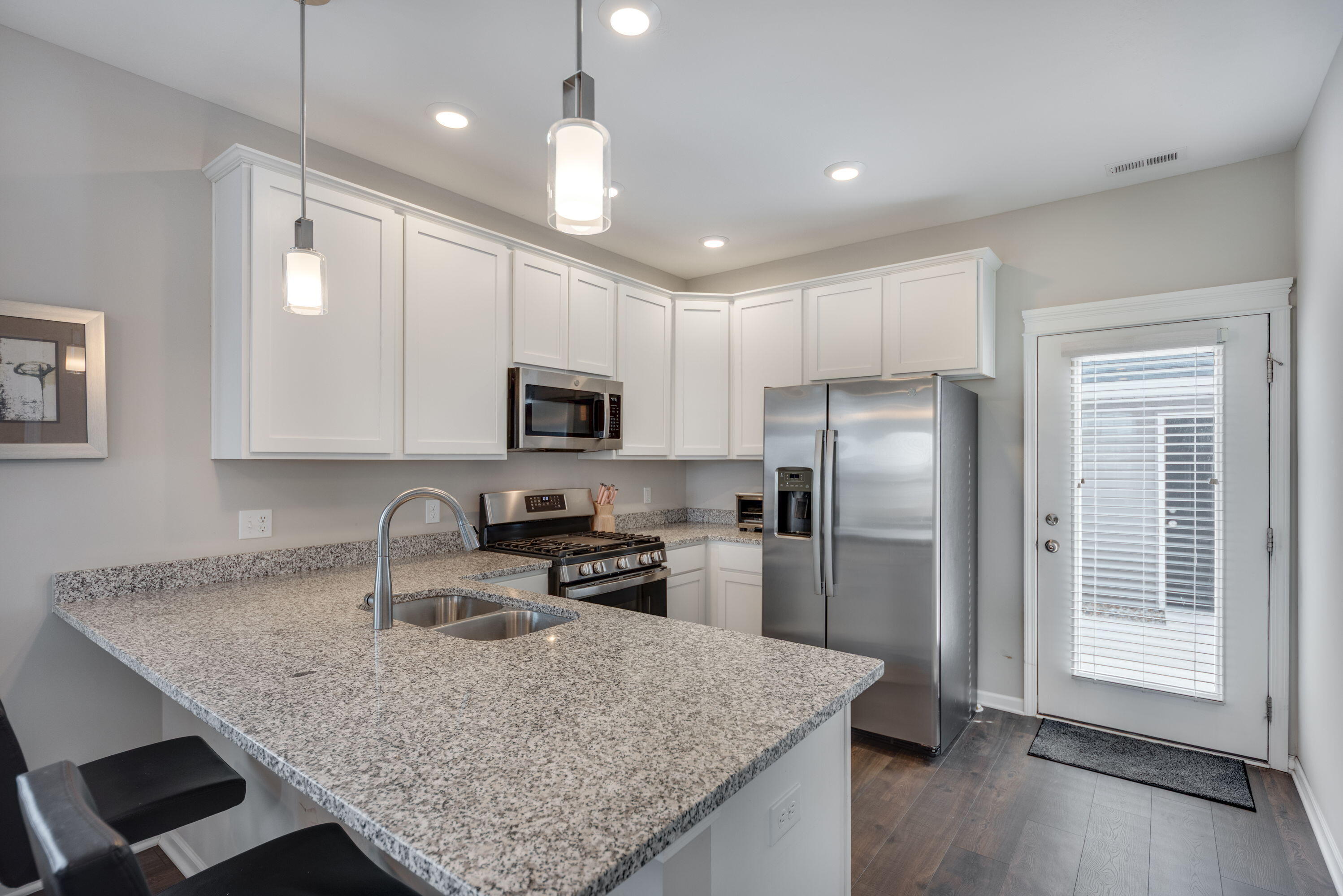 11803 Rhode Island Street Crown Point, IN 46307 - Photo 6 of 17 2996x2000