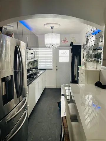 $2,500 | 1027 Euclid Avenue, Unit 3, Miami Beach, FL 33139