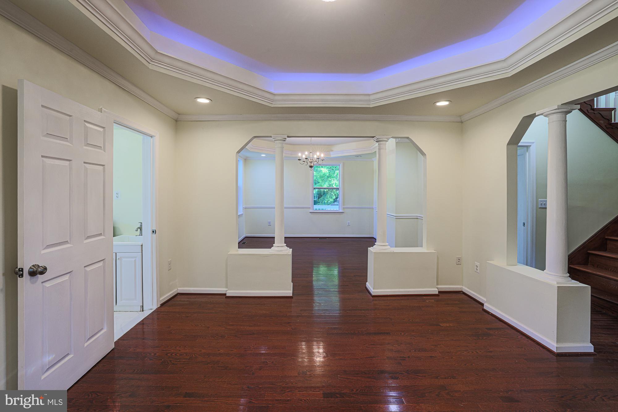 2321 Old Post Road Havre de Grace, MD 21078 - Photo 16 of 60 Elegant entryway with modern accents.