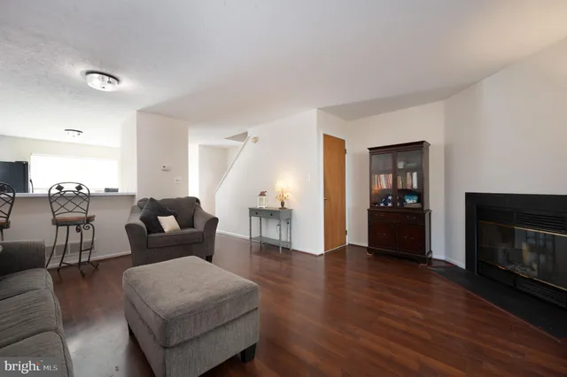 $269,900 | 308 Palmerston Court, Newark, DE 19702