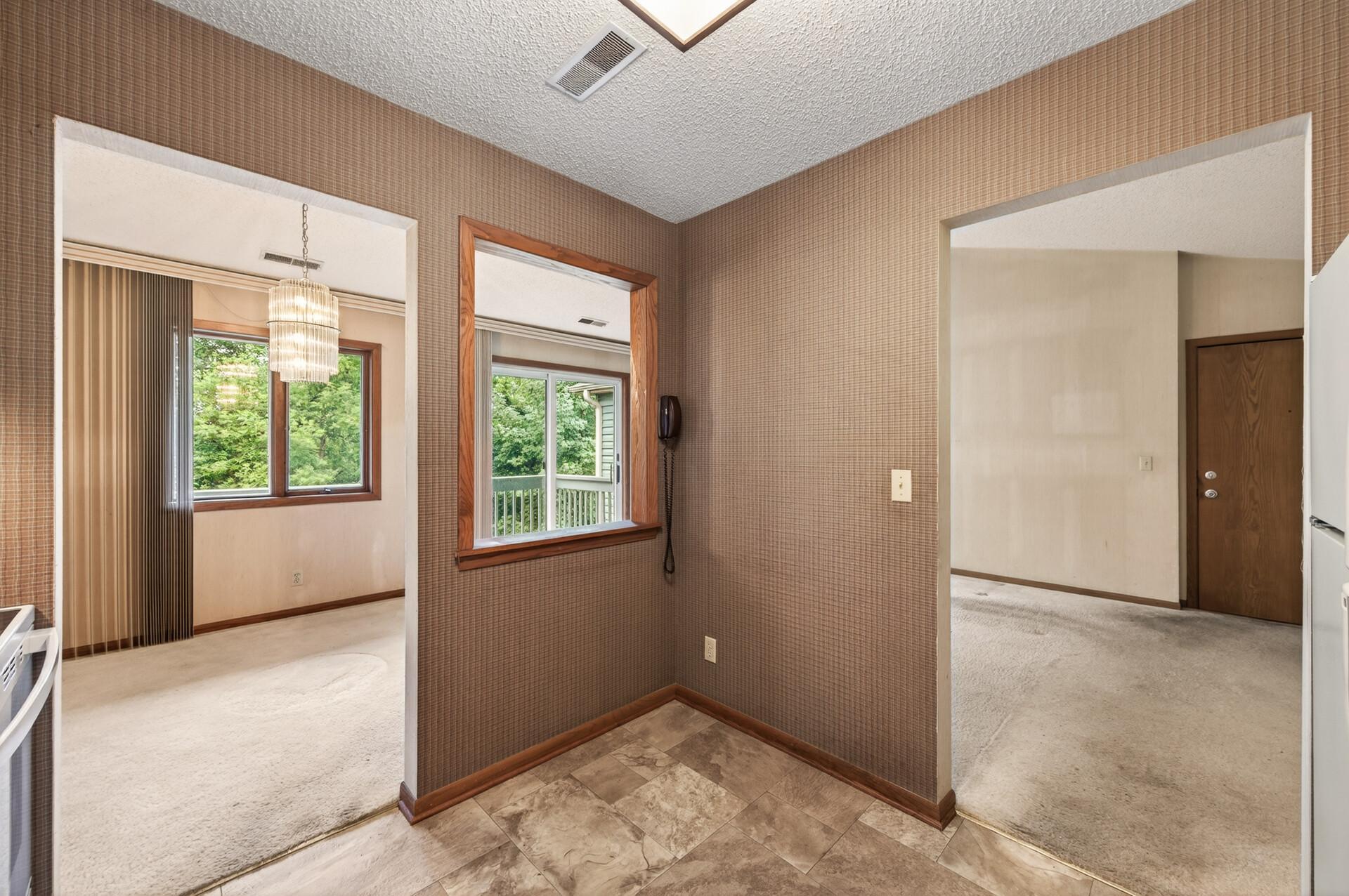2576 Moundsview Drive, Unit 7 Mounds View, MN 55112 - Photo 16 of 29