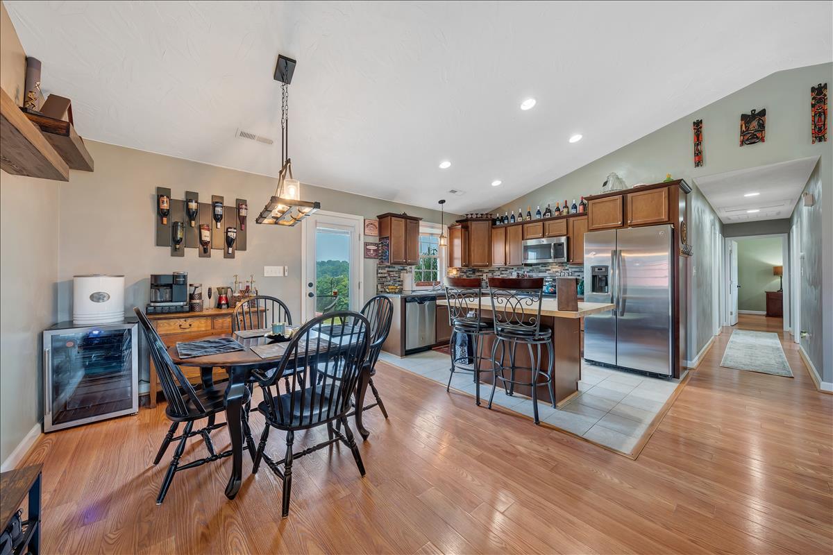 75 Longfield Road Fincastle, VA 24090 - Photo 16 of 30 Dining Room 3