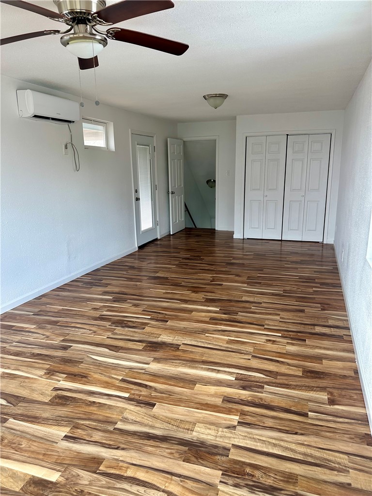 323 Copano Bayside, TX 78340 - Photo 16 of 22 a view of a room with a ceiling fan