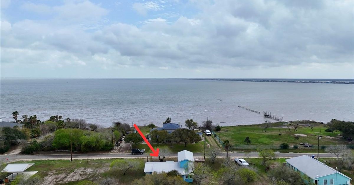 323 Copano Bayside, TX 78340 - Photo 4 of 22 a view of a city