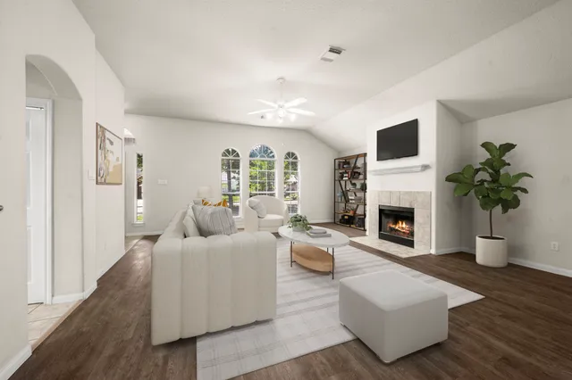 $300,000 | 3226 Woodwind Road, Montgomery, TX 77356