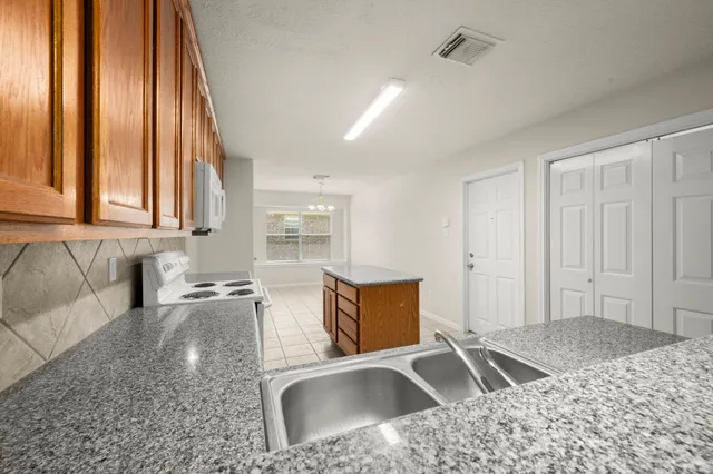 $300,000 | 3226 Woodwind Road, Montgomery, TX 77356