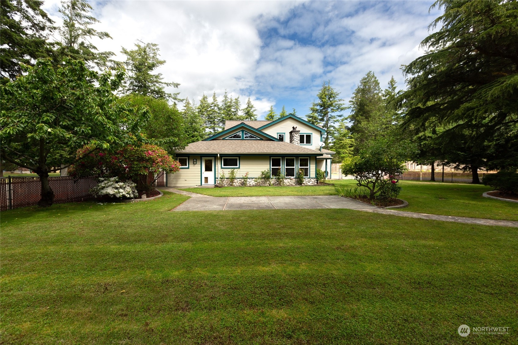 1785 Douglas Road Friday Harbor, WA 98250 - Photo 3 of 33 Gallery Image 3